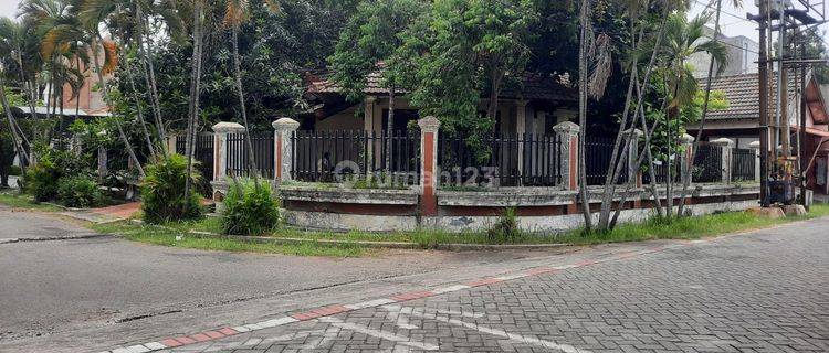 Hunian Pojok Asri Selangkah Dari Raya A Yani 1