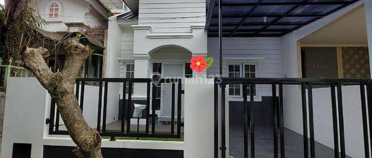 Rumah Minimalis Modern siap huni di Nusaloka BSD, Tangsel 1