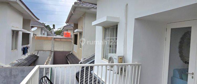 Rumah Semi Furnished Dengan Kolam Renang Di Kebayoran Residence Bintaro  1