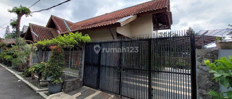 Dijual Rumah Classic Murah Cigadung Dago Lokasi Strategis Dekat Kampus Itb Taman Sari Bandung 1