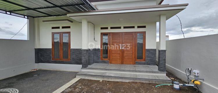 Rumah Minimalis Cantik Di Dekat Kota Tabanan 1