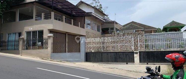 Gedung Usaha di Kolonel Masturi
Cimahi 1900 m Hitung Tanah 1