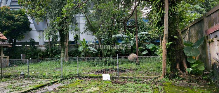 Dijual Rumah Tua Hitung Tanah, Lokasi Strategis, di Bogor 1