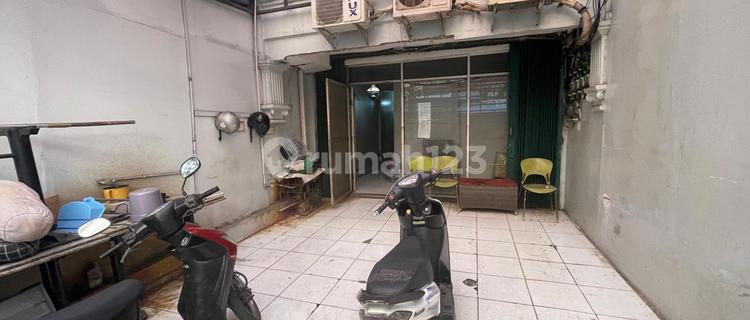 1355 Apartments in Taman Ratu 1