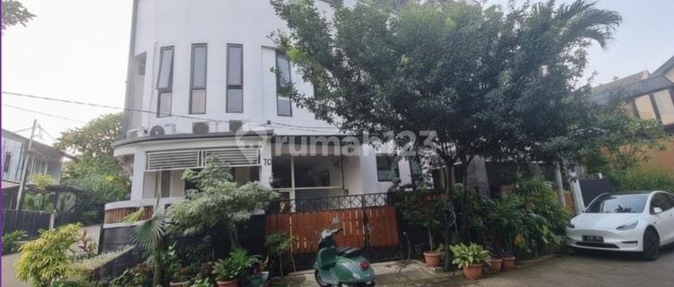 1476 Kebon Jeruk House 1