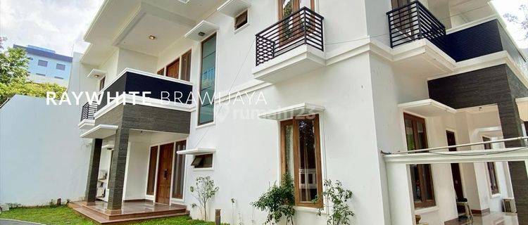 Rumah dalam Kompleks Elite Area Taman Patra Kuningan  1