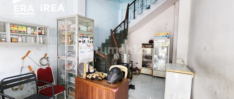 2-Story Shop House for Sale in Kustati Hospital Area, Pasar Kliwon, Solo 1