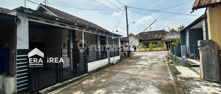 For Sale Cheap House Solo Jaten Near Dr Oen Hospital 1