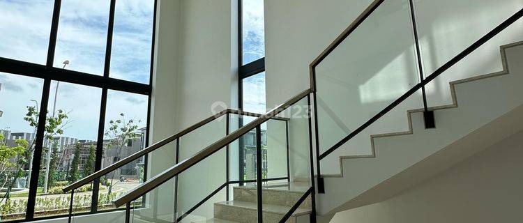 Rumah Hook Dijual di Navapark BSD, View Botanical Park 1
