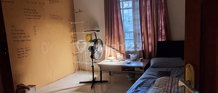 Affordable Land Calculation House in Pasar Minggu, South Jakarta with SHM (Freehold Title) 1