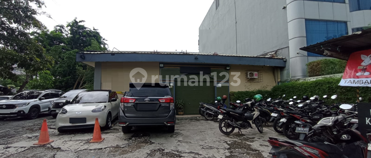 For Sale House in Mayjend Sungkono Area, Super Strategic & High Commercial Value 1