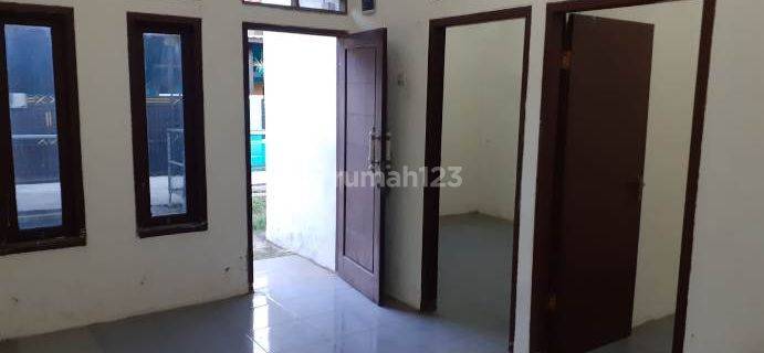 Rumah Bagus Unfurnished SHM di Jatijajar Tapos, Depok 1