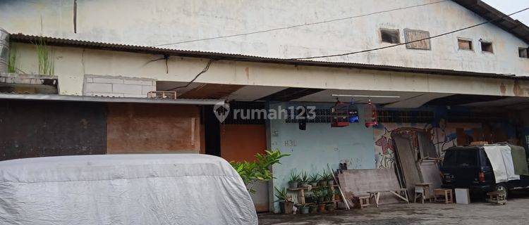 Kantor dan Gudang di area daanmogot 1