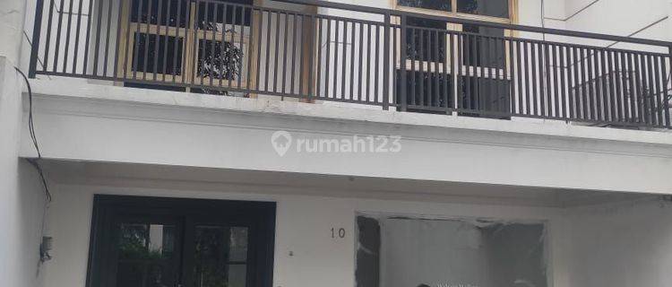 Rumah 2 lantai 1