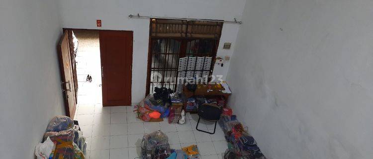 Rumah 2 Lantai Siap Huni Dekat Ke Jalan Gajah Mada 1