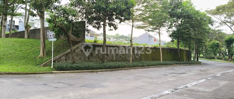 Tanah Candi Golf Green Royale 1