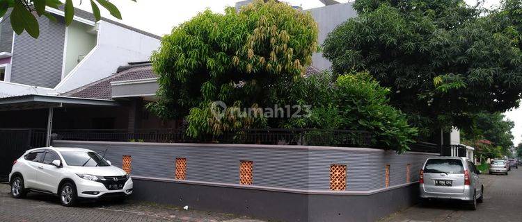 Disewakan Rumah Hoek Citra Garden 3 1
