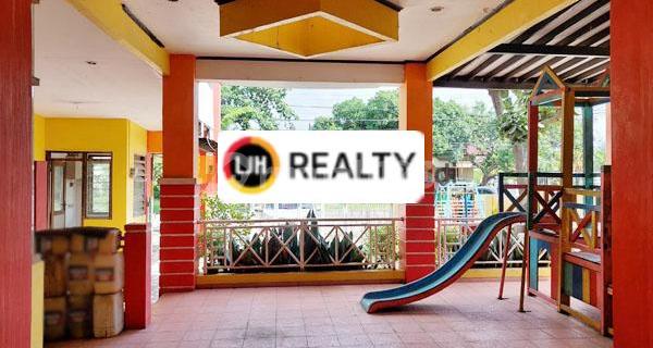 Gedung di Puri Anjasmoro, Semarang 1