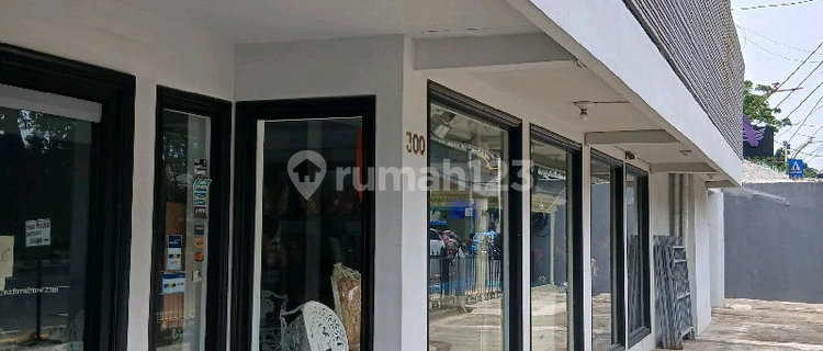 Shop House for Rent, Spacious Parking, Gatot Subroto, South Jakarta 1
