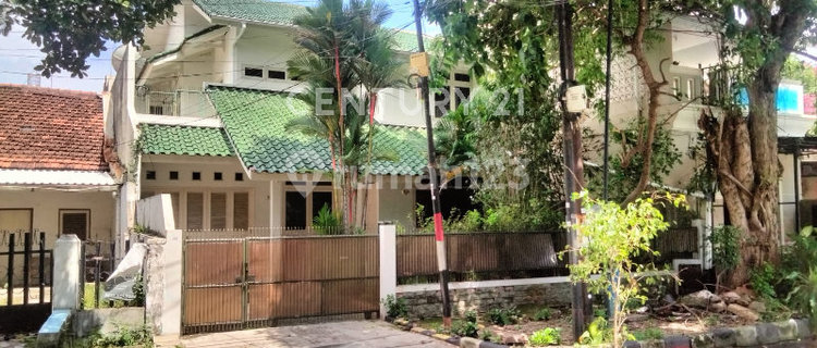 6 Bedroom House in the Serene Environment of Percetakan Negara 1