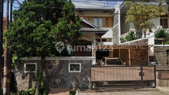 Well-Maintained Luxury House in Elite Area Dago Asri Bandung 1