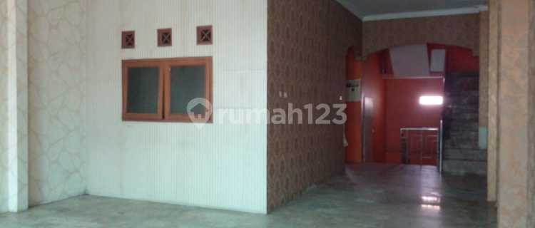 Strategically Located Shop House in Cihideung, Tasikmalaya 1