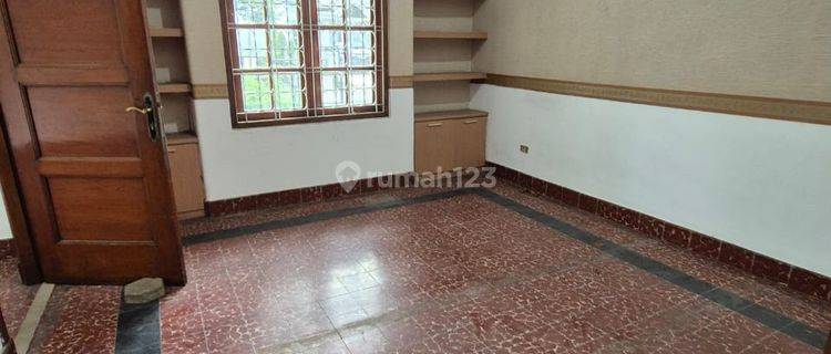 Disewakan Rumah Bangunan Belanda Sayap Dago Bandung Utara 1