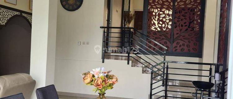 Dijual Villa Cantik Mewah Di Jalan Terusan Pada Suka. 1