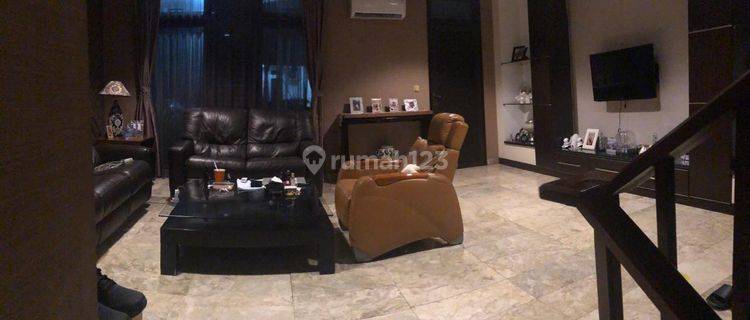 Dijual Town House di Pantai Mutiara 1