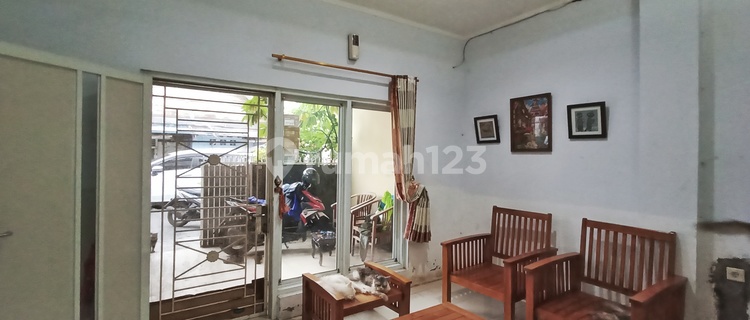 Ready-to-Occupy House in Penggalang, Matraman 1
