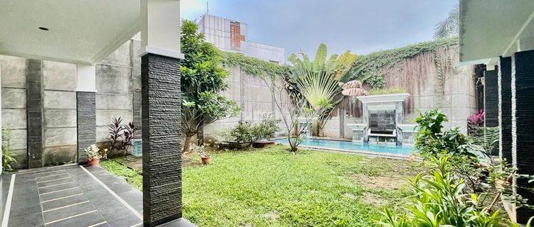 RUMAH MEWAH ADA SWIM POOL di JL MENDUT MENTENG JAKARTA PUSAT 1