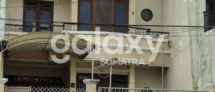 Rumah 2 Lantai Bagus Unfurnished di Lebak Indah Regency, Surabaya 1