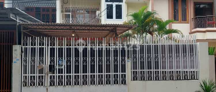 **RUMAH SIAP HUNI 2 LANTAI 3 AC 2 WATER HEATER DI TAMAN COSMOS KEDOYA COCOK UNTUK TINGGAL DAN USAHA** 1