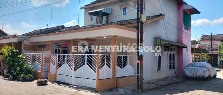 Strategic Ready-to-Live Home in Sragen 1