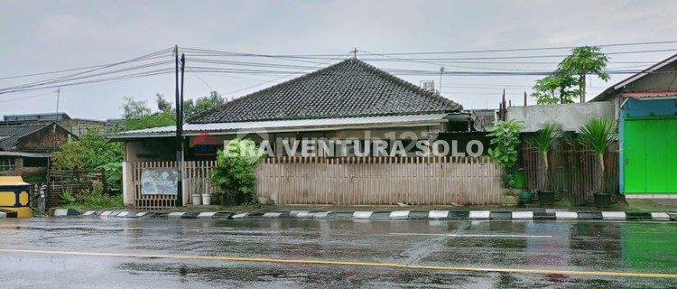Strategic House Sumber Solo 1