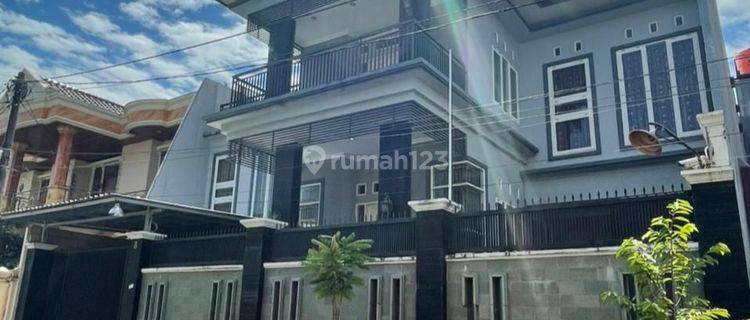 Rumah dua lantai Hertasning Makassar 1