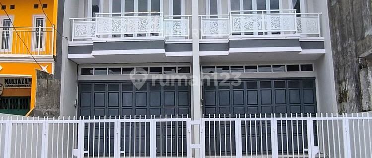 Two-Story Shophouse on Main Road, Sungguminasa Area 1