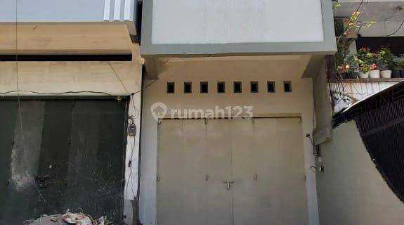 Ruko 3 lantai jalan poros veteran selatan  1