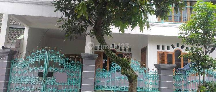 Rumah Bagus Nyaman Disewakan di Griya Shanta Malang Gmk01960 1