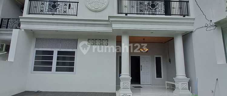 For Sale House with Swimming Pool in Cinere Depok 1