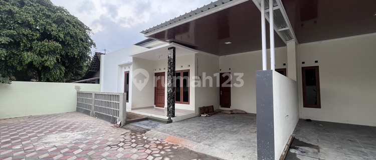 Rumah Cantik Barat Rsa Ugm Cebongan 1