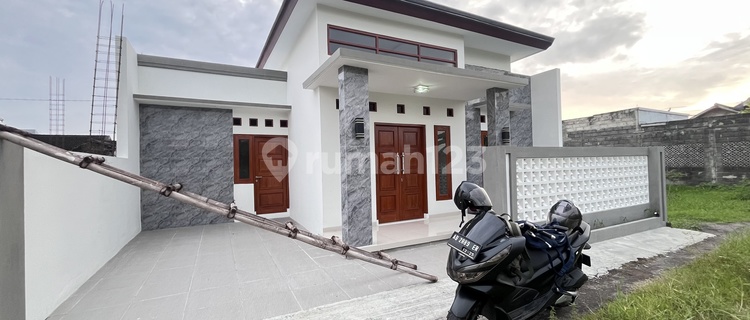 Rumah Baru Dekat Kota Jogja Rumah Bagus SHM di Sidoarum 1