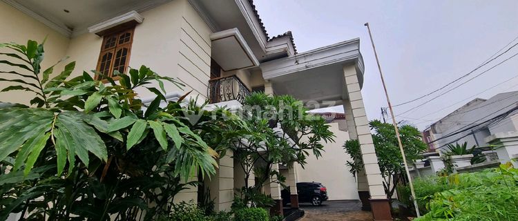 Rumah Klasik Modern Lokasi Strategis Di Ampera 1