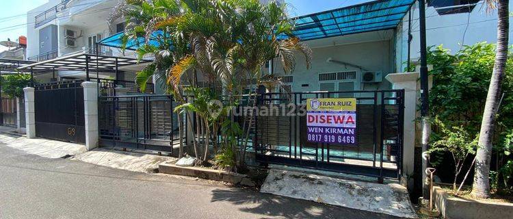 Leon K Disewa Rumah Di Sunrise Garden 10X15 Lokasi Asri  1