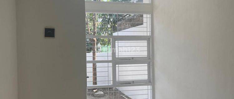 Rumah Bagus Siap Huni Komplek Kinagara Ciganitri 1