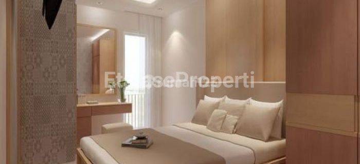 Apartment Pakuwon Indah Furnish Lengkap View Pool Di La Ritz Mansion 1