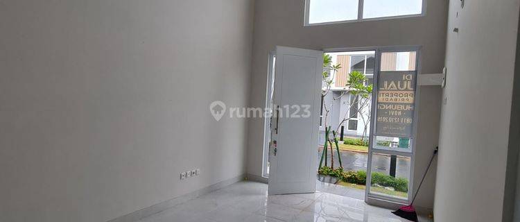 Rumah di Cluster Canna Paramount Petals, Tangerang 1