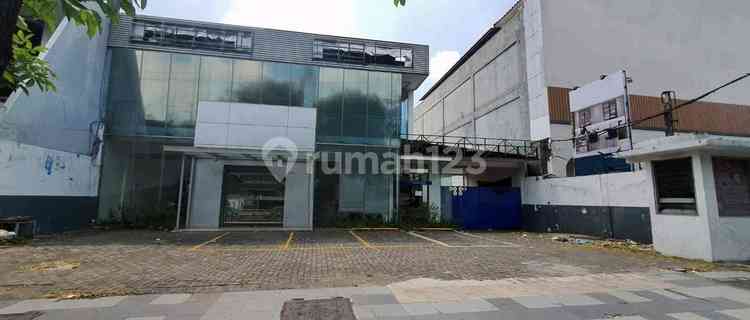 Ready-to-Use Strategic Commercial Building on Raya HR MUHAMMAD, West Surabaya 1