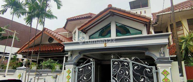 Dijual Rumah Cantik 2 Lantai Di Pejaten Barat Full Furnished 1