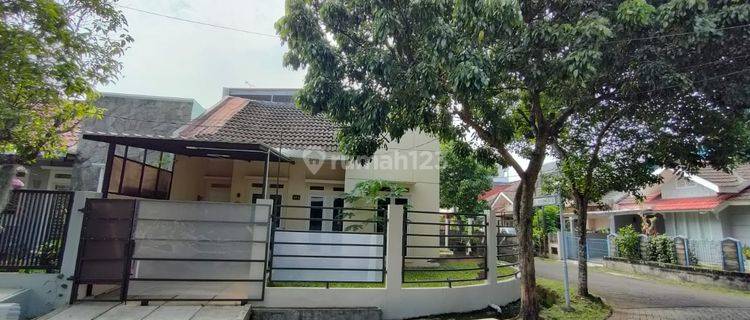 Rumah Bagus Hook Furnished di Bsd Nusaloka, Tangerang Yk 1